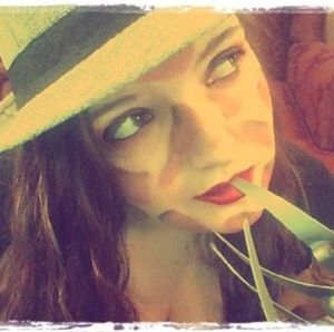 Meet your Posher, Nikki